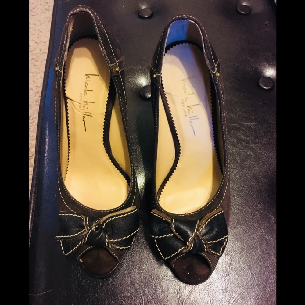 Nicole Miller Sz 8 Brown Suede Peep-Toe Wedge